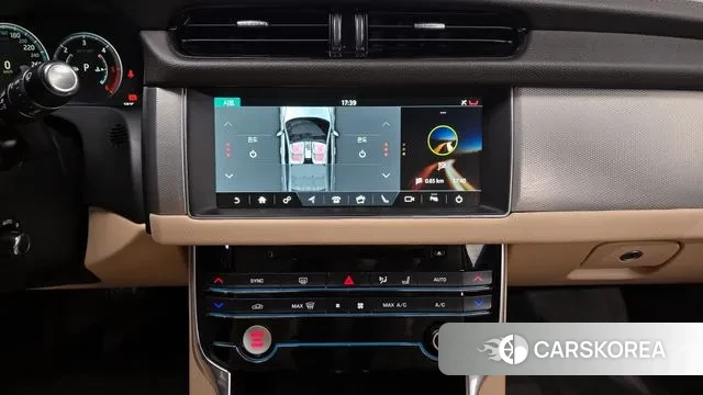 Jaguar XF (X260) 2018 Белый из Кореи, фото 6