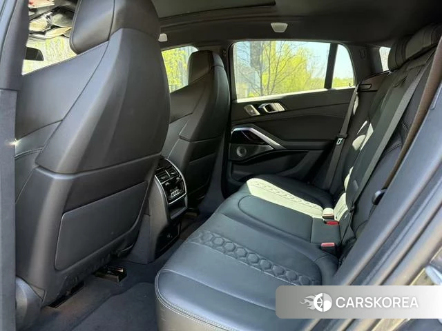 BMW X6 M 2026 Темно-серый из Китая, фото 6