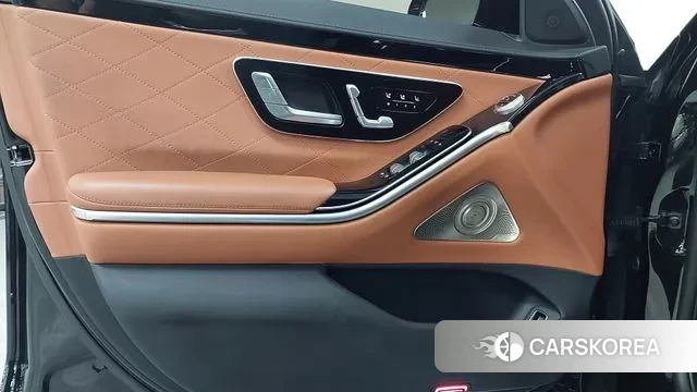 Mercedes-Benz S-Class W223 2023 Черный из Кореи, фото 6