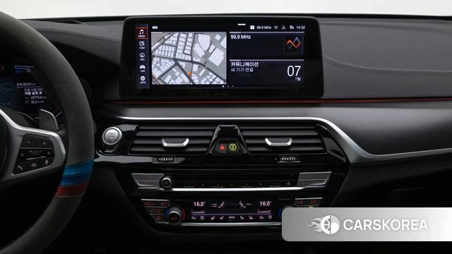 BMW 6 Series GT (G32) 2023 Белый из Кореи, фото 6