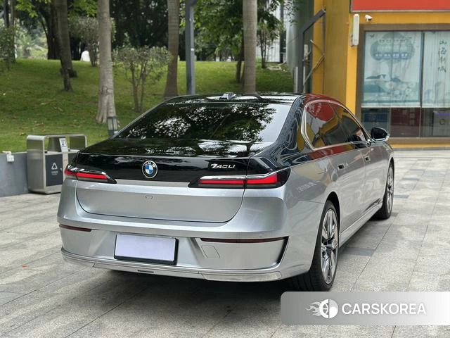 BMW 7 series 2024 Черный из Китая, фото 6