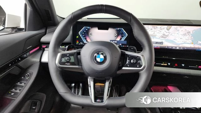 BMW 5 Series (G60) 2023 Белый из Кореи, фото 6