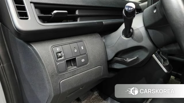 Hyundai Staria 2022 Серебряный из Кореи, фото 6