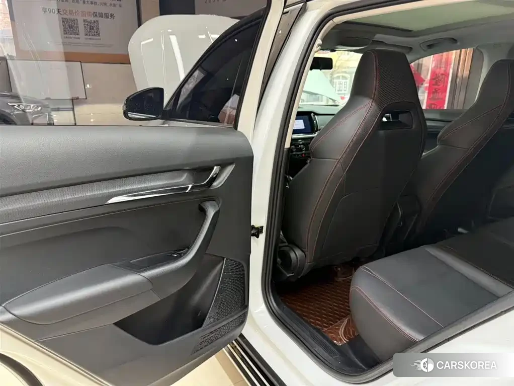 Skoda Komick 2024 Белый из Китая, фото 6