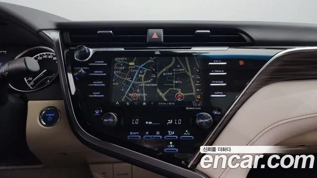 Toyota Camry (XV70) 2018 Жемчужный цвет из Кореи, фото 6