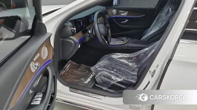 Mercedes-Benz E-Class W213 2022 Белый из Кореи, фото 6