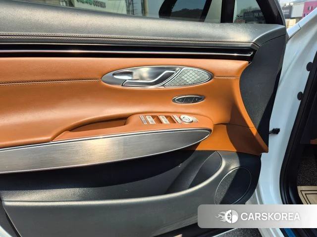 Genesis GV70 2024 Белый из Кореи, фото 6