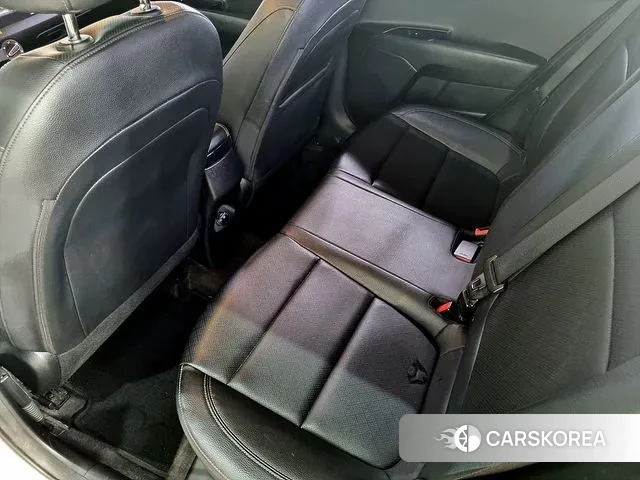 Kia Stonic 2018 Белый из Кореи, фото 6