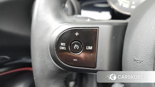 Mini Cooper Convertible 2023 Белый из Кореи, фото 6