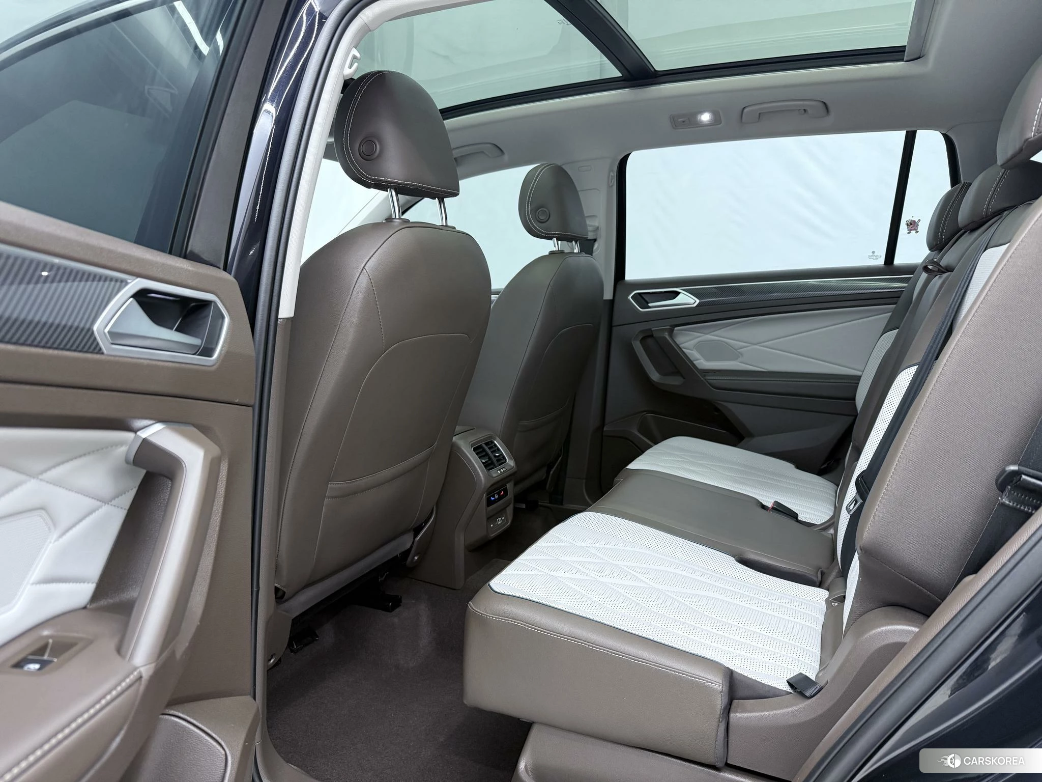Volkswagen Tiguan L 2022 Черный из Китая, фото 6