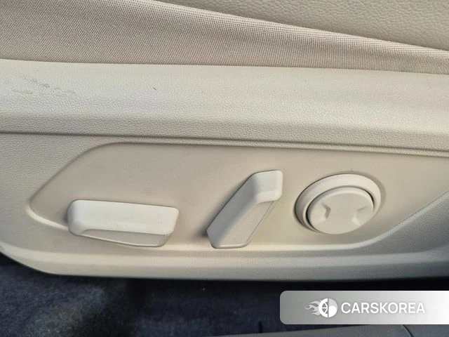 Hyundai The New Avante (CN7) 2025 Небесно-голубой из Кореи, фото 6