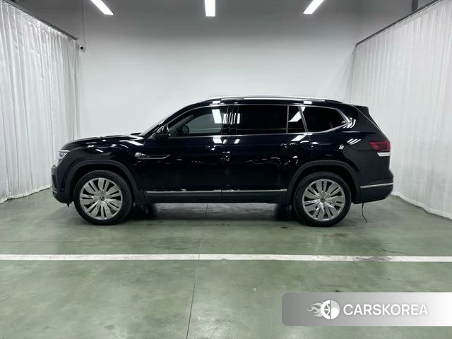 Volkswagen Tourang 2023 Черный из Китая, фото 6