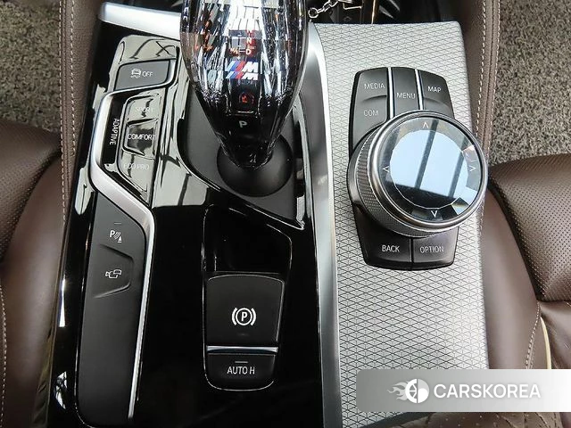 BMW 5 Series (G30) 2019 Белый из Кореи, фото 6