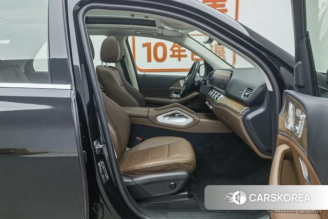 Mercedes-Benz GLE (import) 2024 Черный из Китая, фото 4