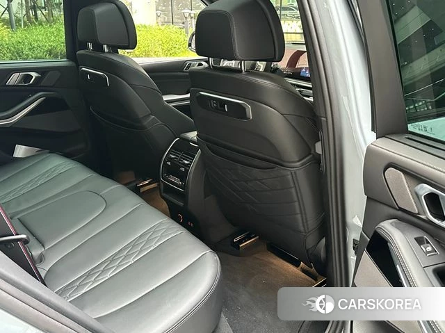 BMW X5 (G05) 2025 Светло-серебряный цвет из Кореи, фото 6
