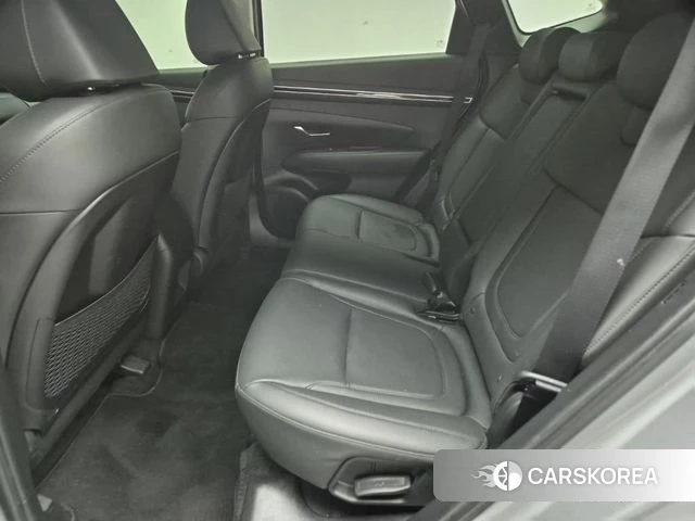 Hyundai Tucson (NX4) 2022 Серебристо-серый из Кореи, фото 6
