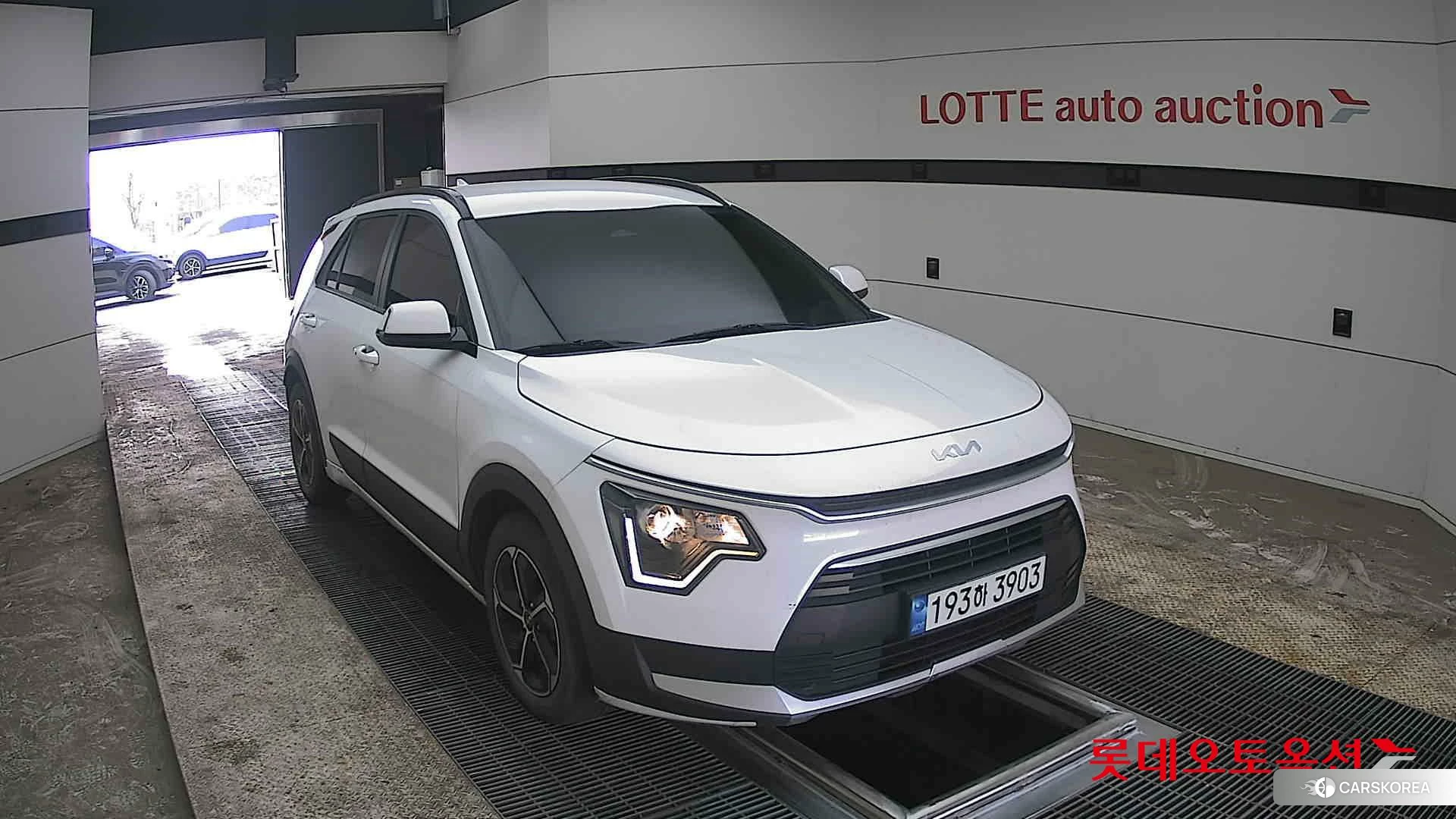 Kia Niro Hybrid 2022 Snow White Pearl (optional) из Кореи, фото 6