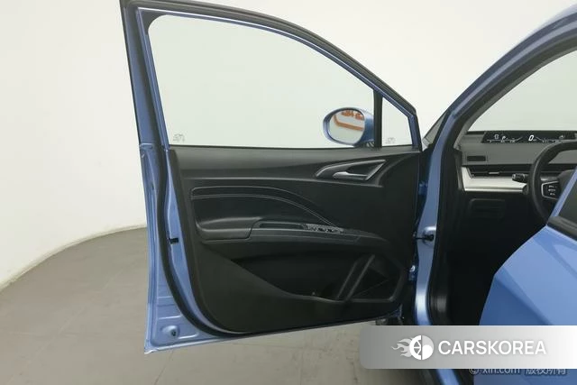 Nezha Automobile Nezha V 2021 Синий из Китая, фото 6