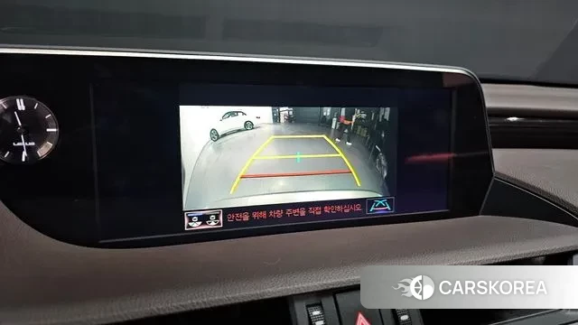 Lexus ES300h 7th generation 2020 Серебристо-серый из Кореи, фото 6