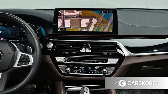 BMW 5 Series (G30) 2021 Черный из Кореи, фото 6