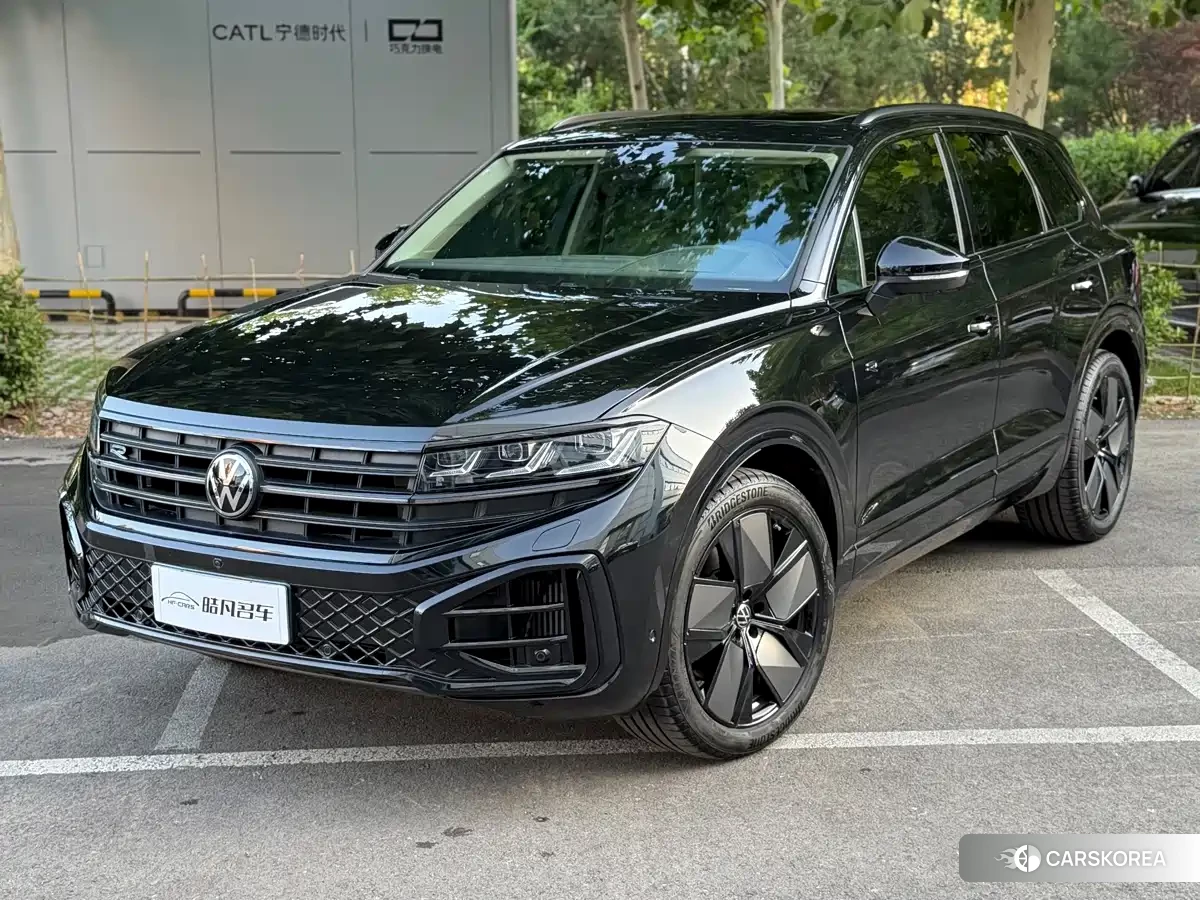 Volkswagen Touareg 2026 Черный из Китая, фото 6