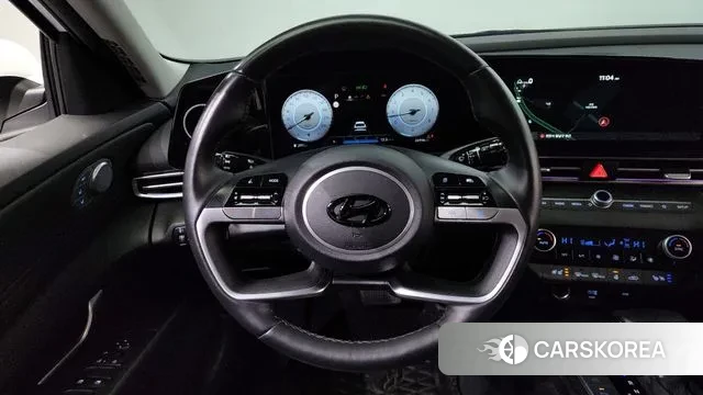 Hyundai The New Avante (CN7) 2023 Белый из Кореи, фото 6