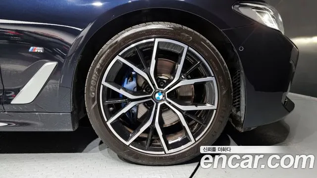 BMW 5 Series (G30) id 2686690 из Кореи 6