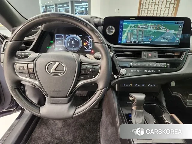 Lexus ES300h 7th generation 2023 Черный из Кореи, фото 6