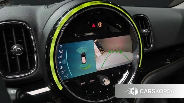 Mini Cooper Countryman 2024 Светло-серебряный цвет из Кореи, фото 6