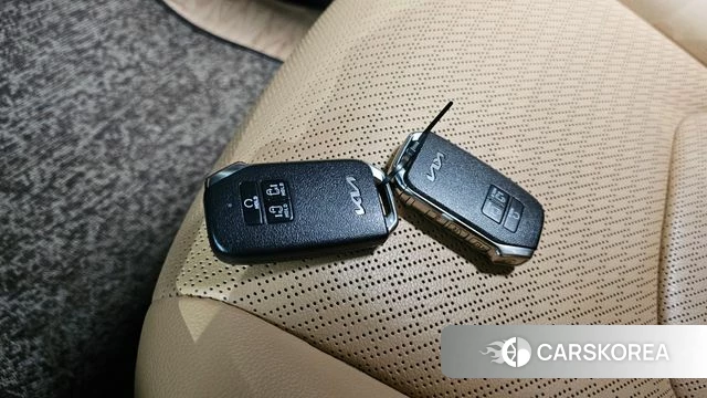 Kia Carnival 4th generation 2023 Белый из Кореи, фото 6