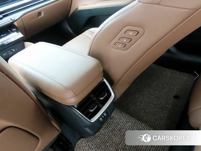 Hyundai Grandeur Hybrid (GN7) 2023 Белый из Кореи, фото 6