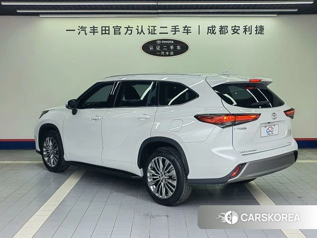 Toyota Highlander 2024 Белый из Китая, фото 6
