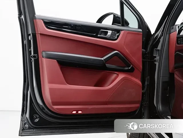 Porsche Cayenne (PO536) 2023 Черный из Кореи, фото 6