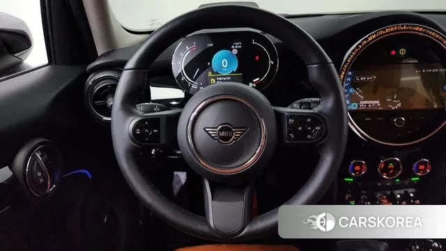 Mini Cooper 2024 Белый из Кореи, фото 6