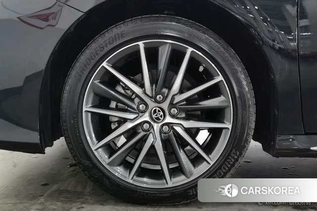 Toyota Camry 2024 Черный из Китая, фото 6