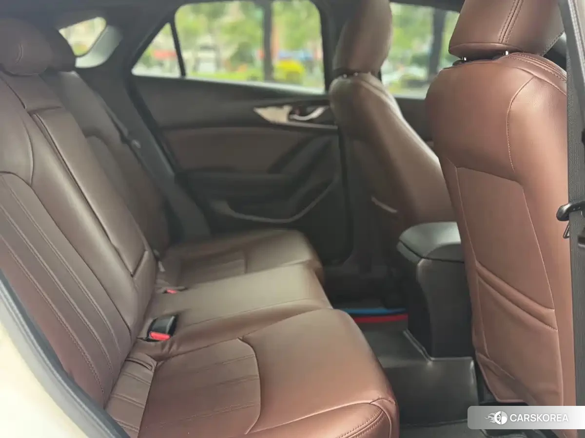 Mazda CX-4 id 4559582 из Китая 7