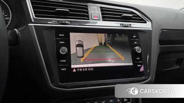 Volkswagen Tiguan second Generation 2019 Белый из Кореи, фото 6