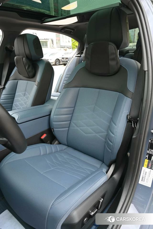 BMW i5 2024 Темно-серый из Китая, фото 6