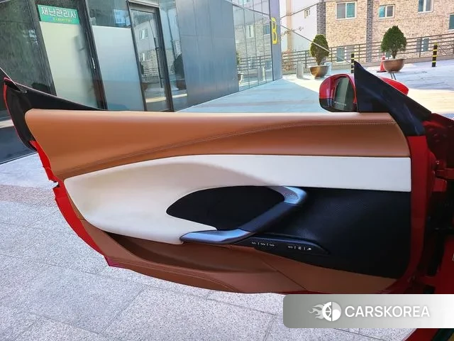 Ferrari 296 GTB 2024 Красный из Кореи, фото 6