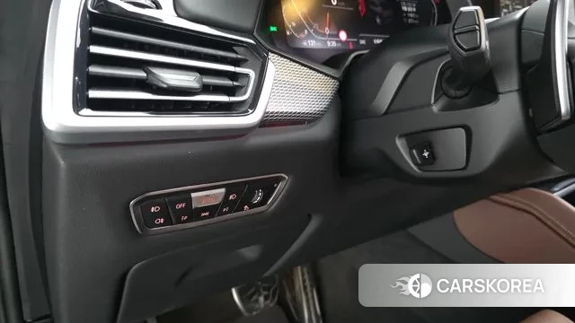 BMW X6 (G06) 2020 Песочный из Кореи, фото 6