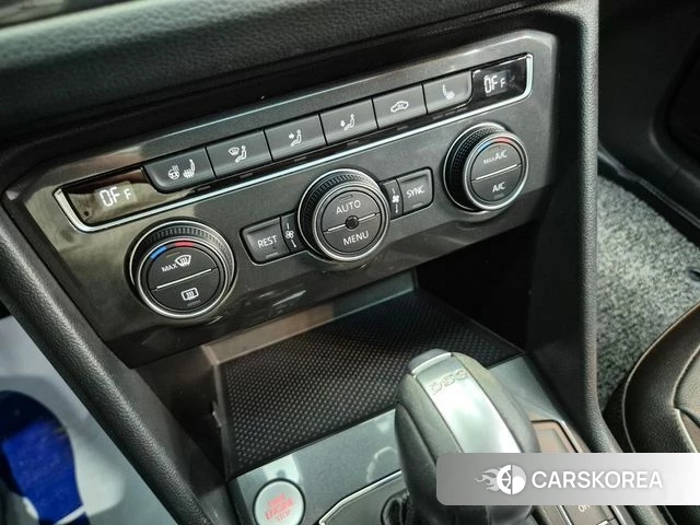 Volkswagen Tiguan second Generation 2018 Серебристо-серый из Кореи, фото 6