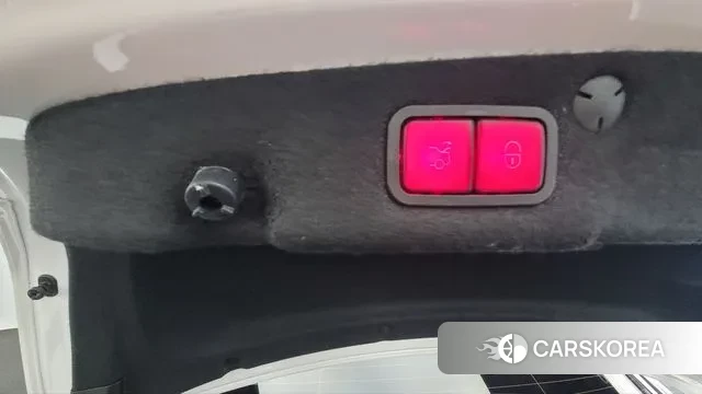 Mercedes-Benz C-Class W205 2021 Белый из Кореи, фото 6