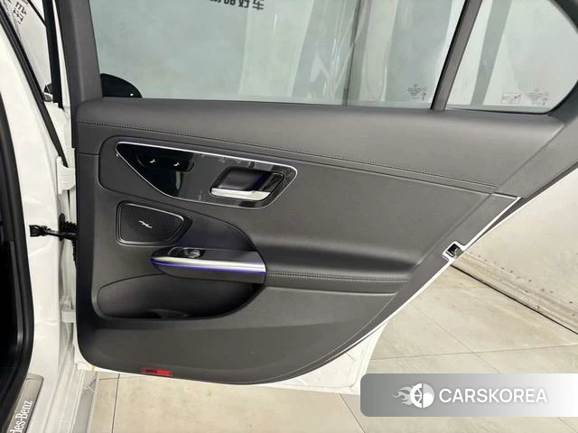 Mercedes-Benz C-class PHEV 2025 Белый из Китая, фото 6