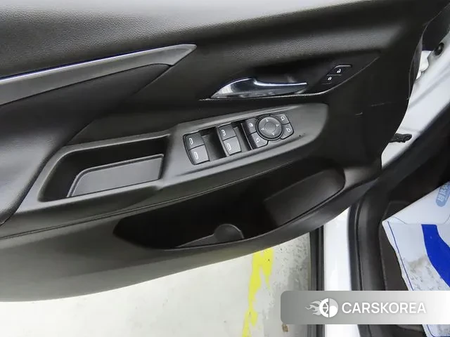 Chevrolet (GM Daewoo) New Bolt EV 2022 Белый из Кореи, фото 6