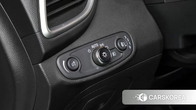 Chevrolet (GM Daewoo) The New Trax 2019 Белый из Кореи, фото 6