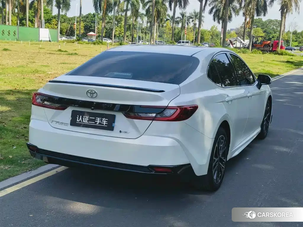 Toyota Camry 2026 Белый из Китая, фото 6