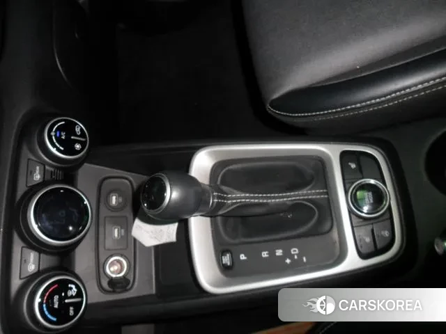 Hyundai Venue 2019 Белый из Кореи, фото 6