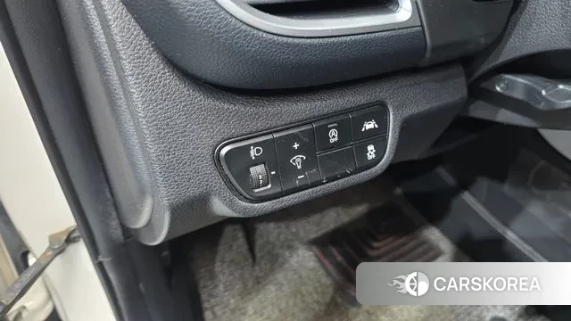 Kia Seltos 2022 Белый из Кореи, фото 6