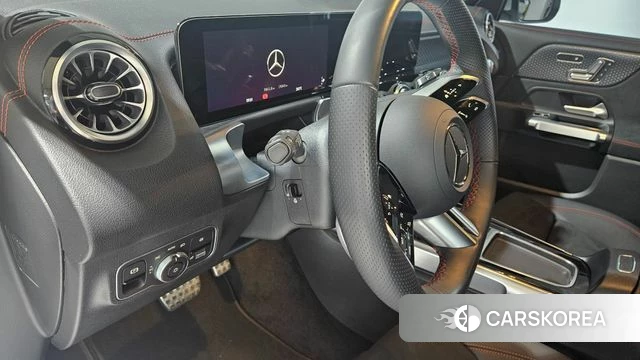 Mercedes-Benz EQB X243 2025 Белый из Кореи, фото 6