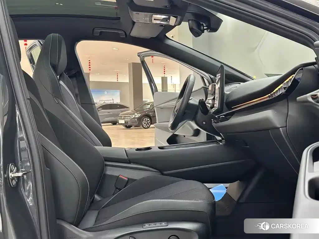 Volkswagen ID. UNYX 2025 Silver/gray из Китая, фото 6